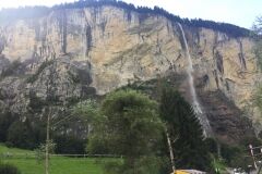 lauterbrunnen-waterfalls-photos-4